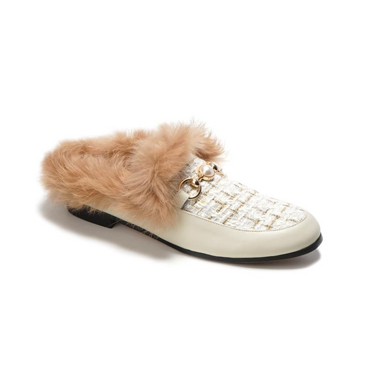 DK226 Clea Mule